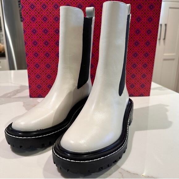 Tory Burch Benton Chelsea Boot Sz 8.5 White Leather Black Lug Platform Sole New - Picture 8 of 10